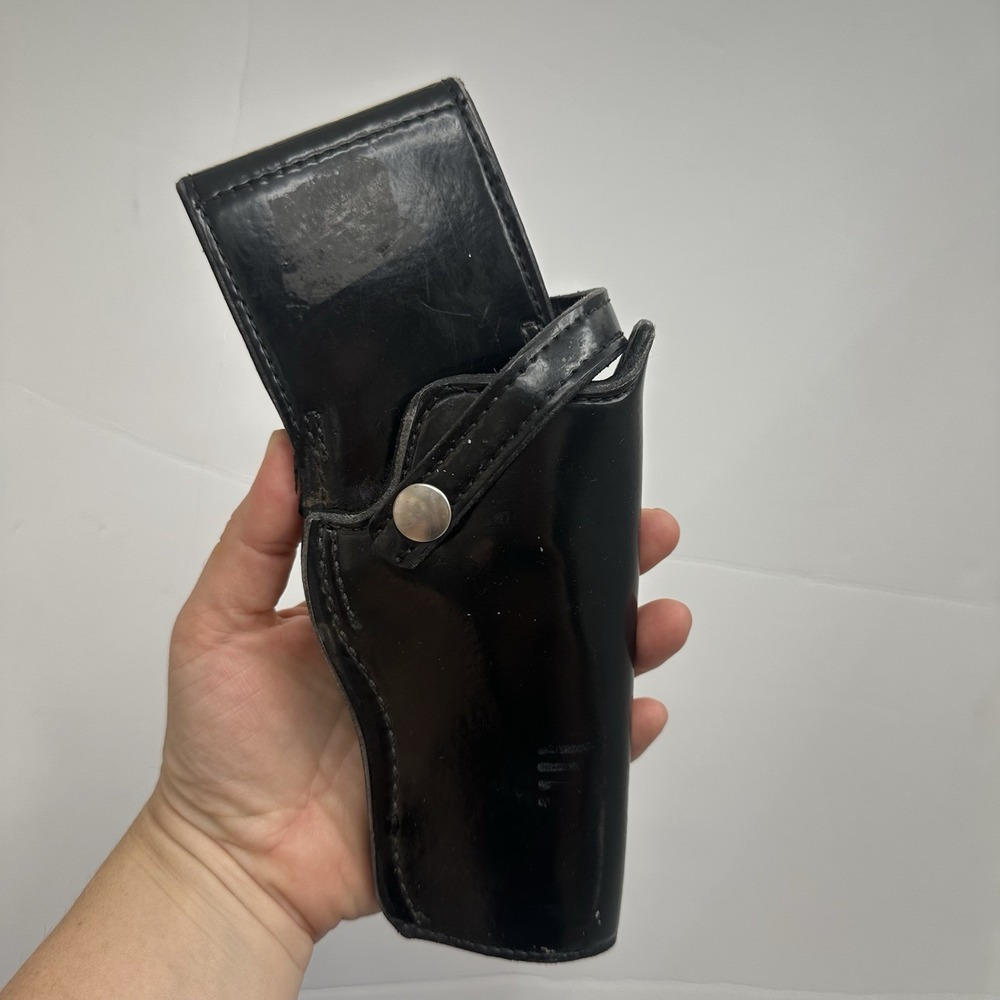 Vintage Smith And Wesson Black Leather Patent Leather Gun Holster B17 34 AFD